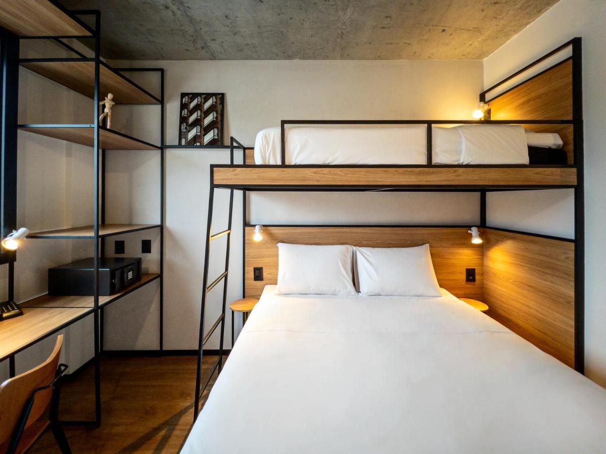 Ibis 3*