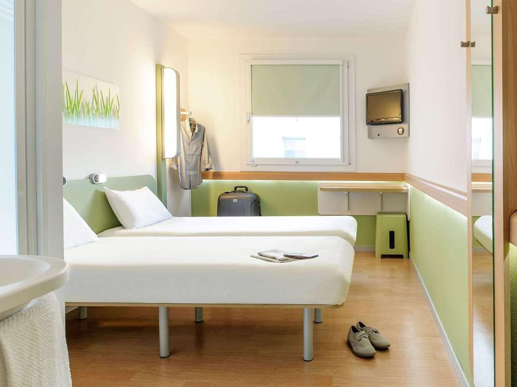 Ibis 3*